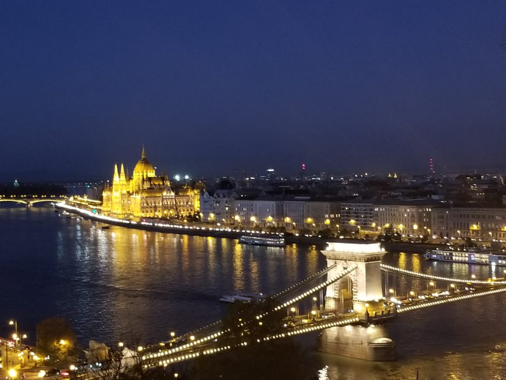 Night view of Parilament Budapest